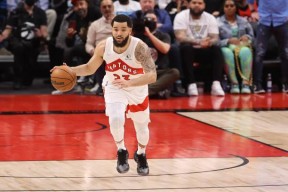 星空体育下载啊-多伦多猛龙内部会议纪要流出——赛前单刀错失，荷甲使命明确，细节决定成败(持股低于5的股东减持规定)